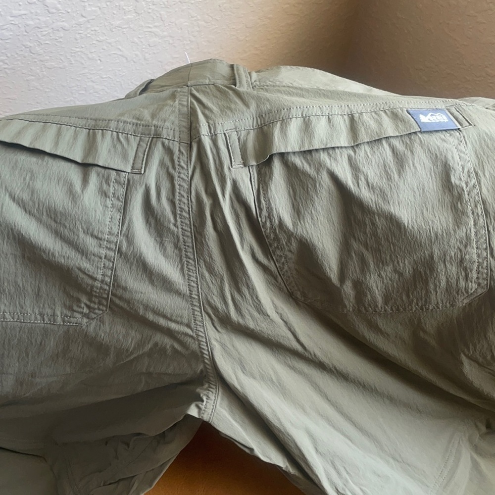 Rei relaxed hiking pants/shorts 38W x 34 L